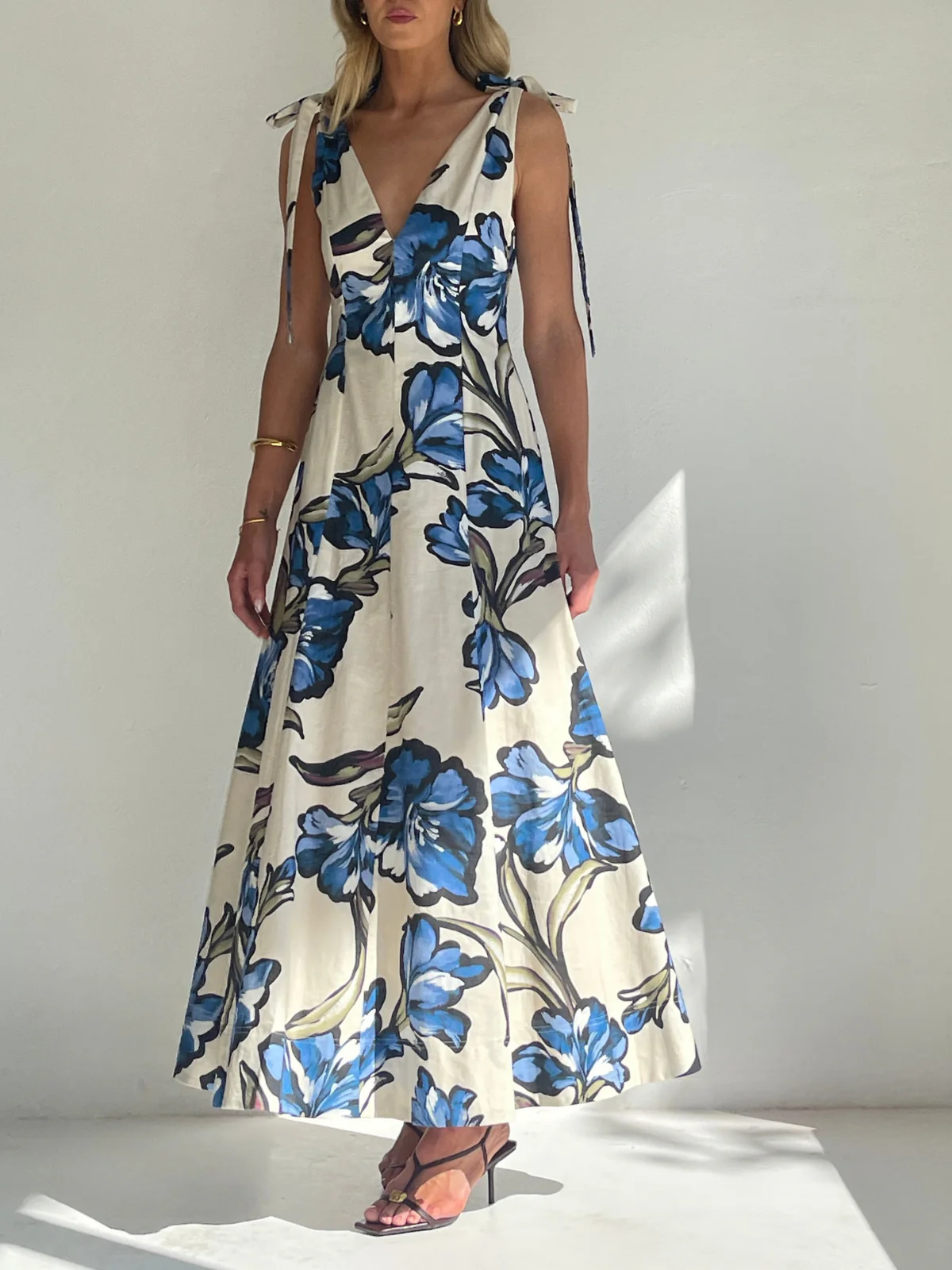 By Nicola Adeline Maxi Dress in Waikiki Floral - Image 4