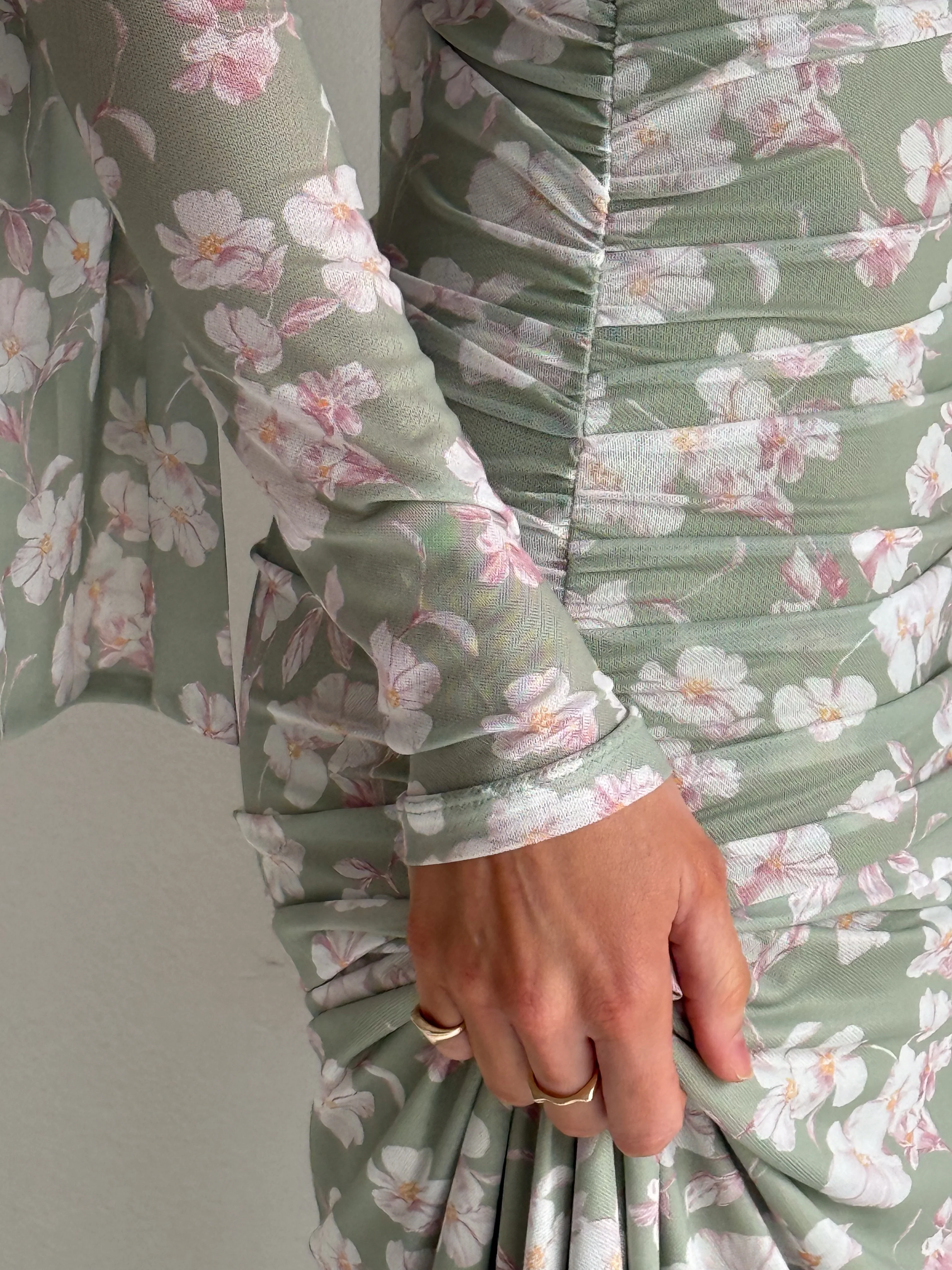 By Nicola Belle Maxi Dress in Peppermint Floral - Image 4