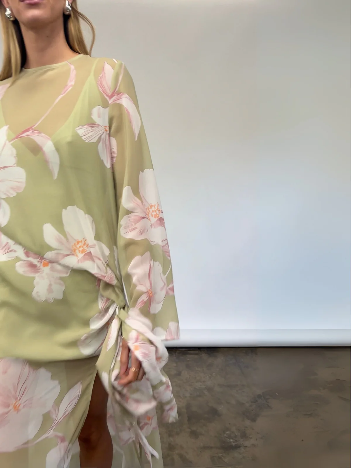 By Nicola Elodie Maxi Dress in Peppermint Floral - Image 11