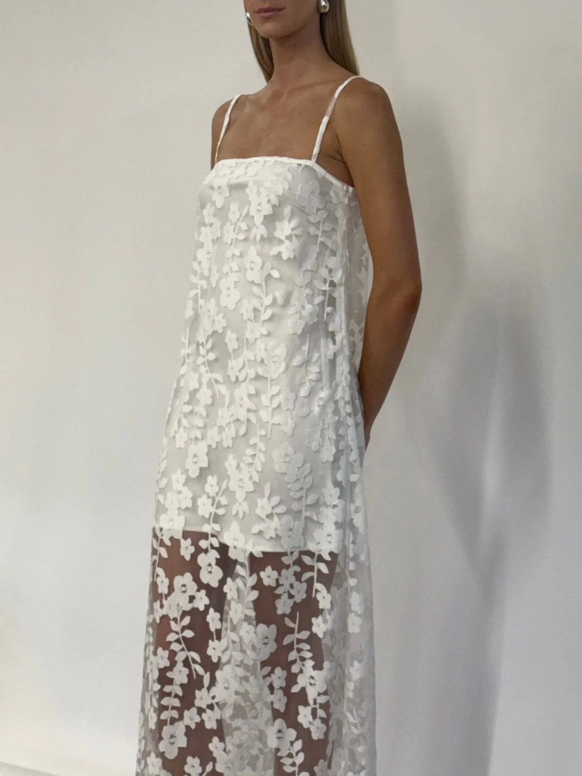 By Nicola Evie Maxi Dress in Petite White Lace - Image 5