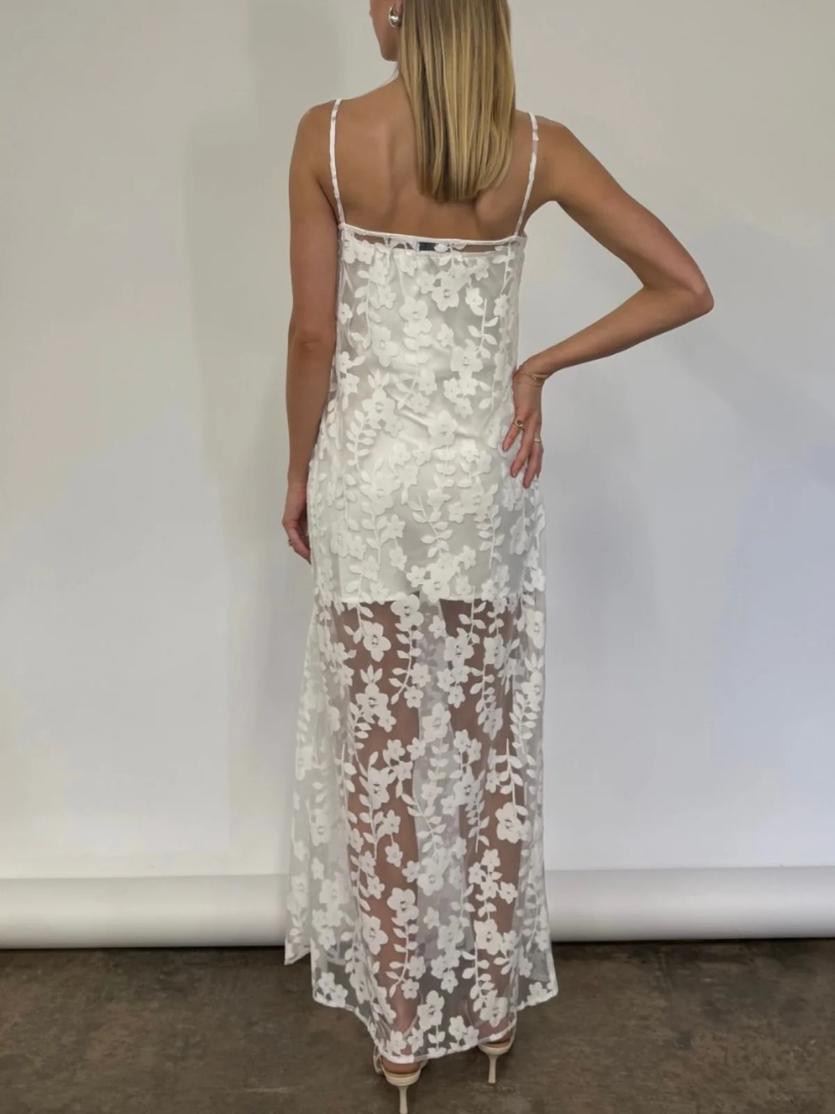 By Nicola Evie Maxi Dress in Petite White Lace - Image 9