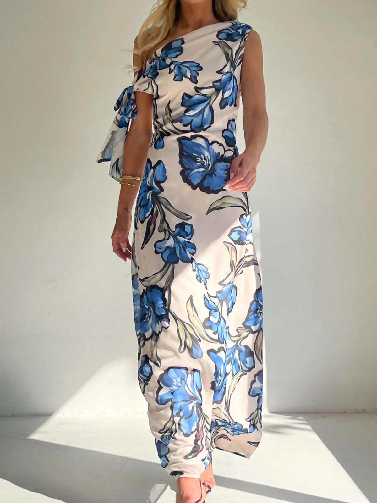 By Nicola Hayley Tie Maxi Dress in Waikiki Floral - Image 12