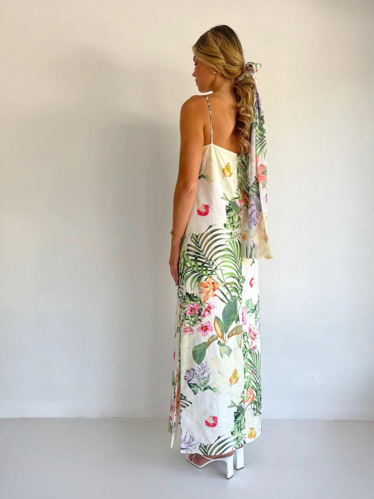 By Nicola Ivy Maxi Dress in Fleur Tropicale - Image 10