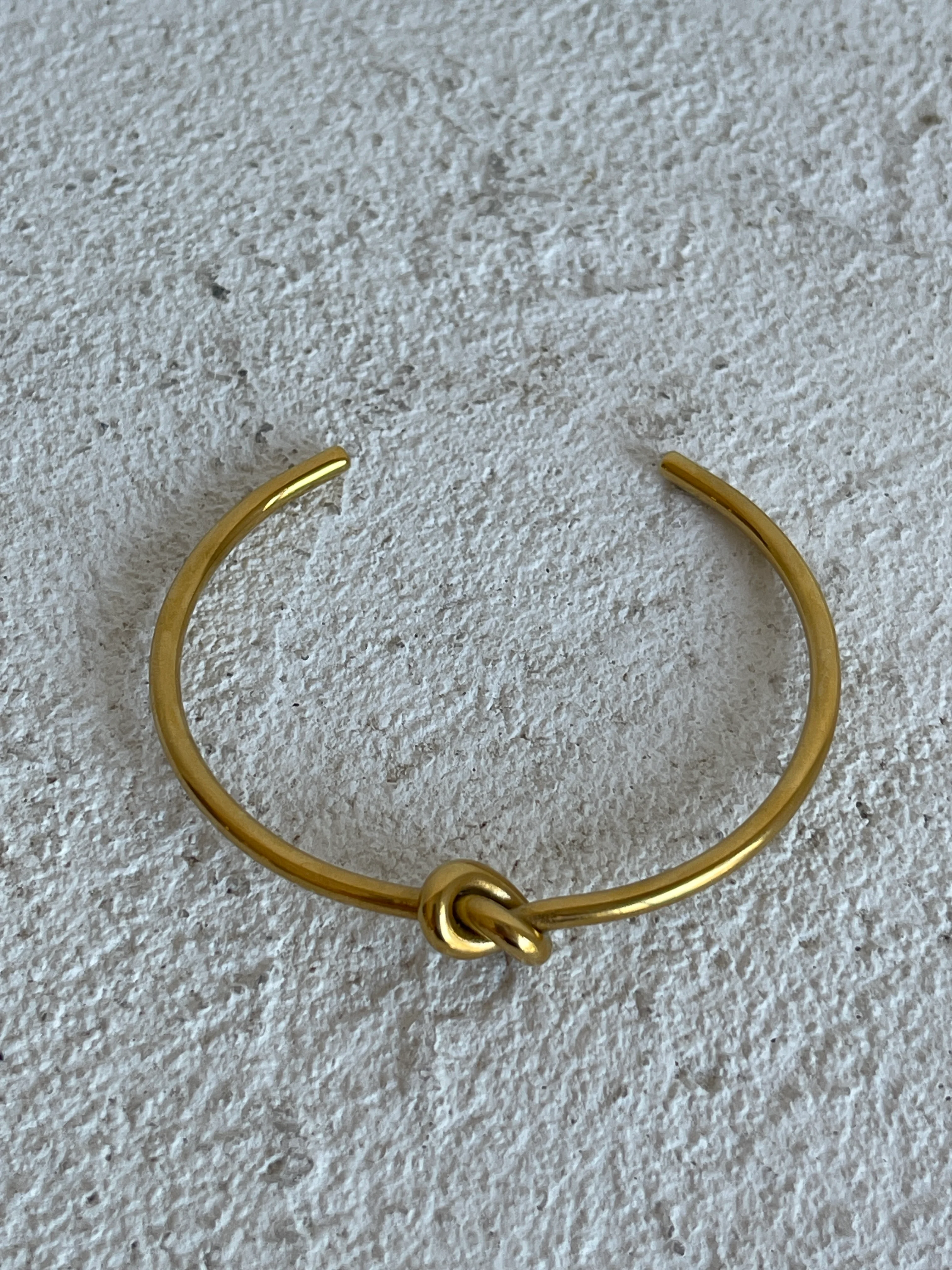 By Nicola Knot Bangle in Gold - Image 3