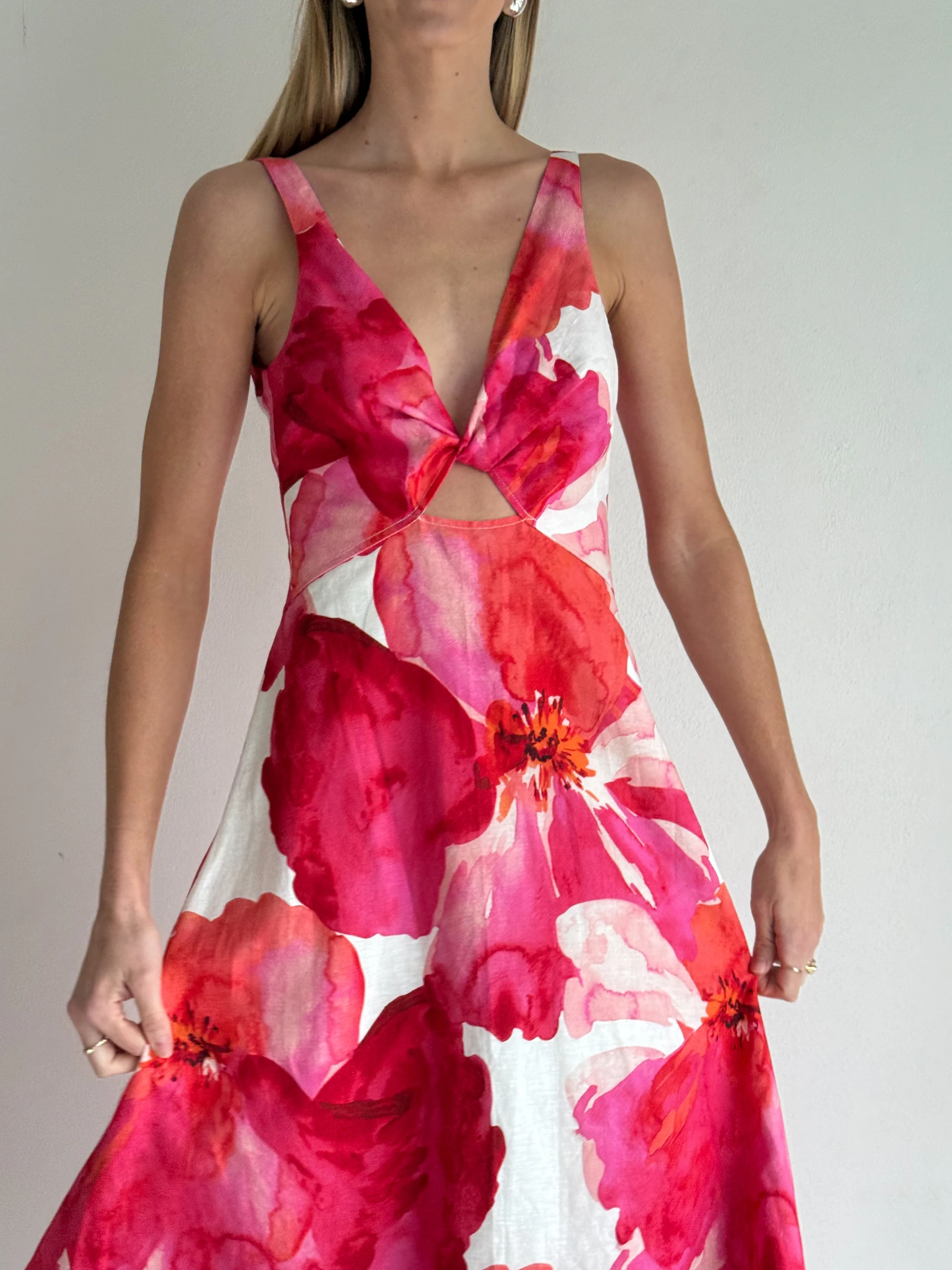 Issy Blue Skies Dress in Pink Floral - Image 3