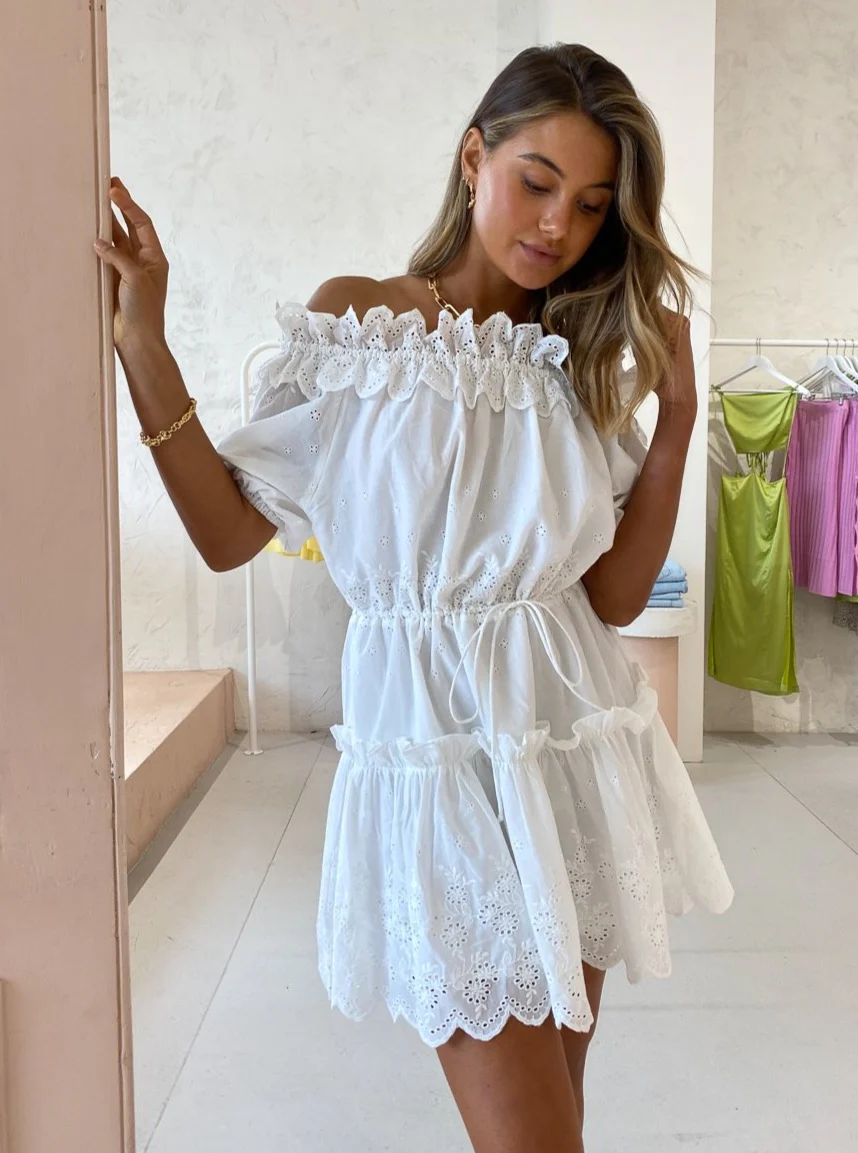 Issy Coastal Dress in White - Image 9