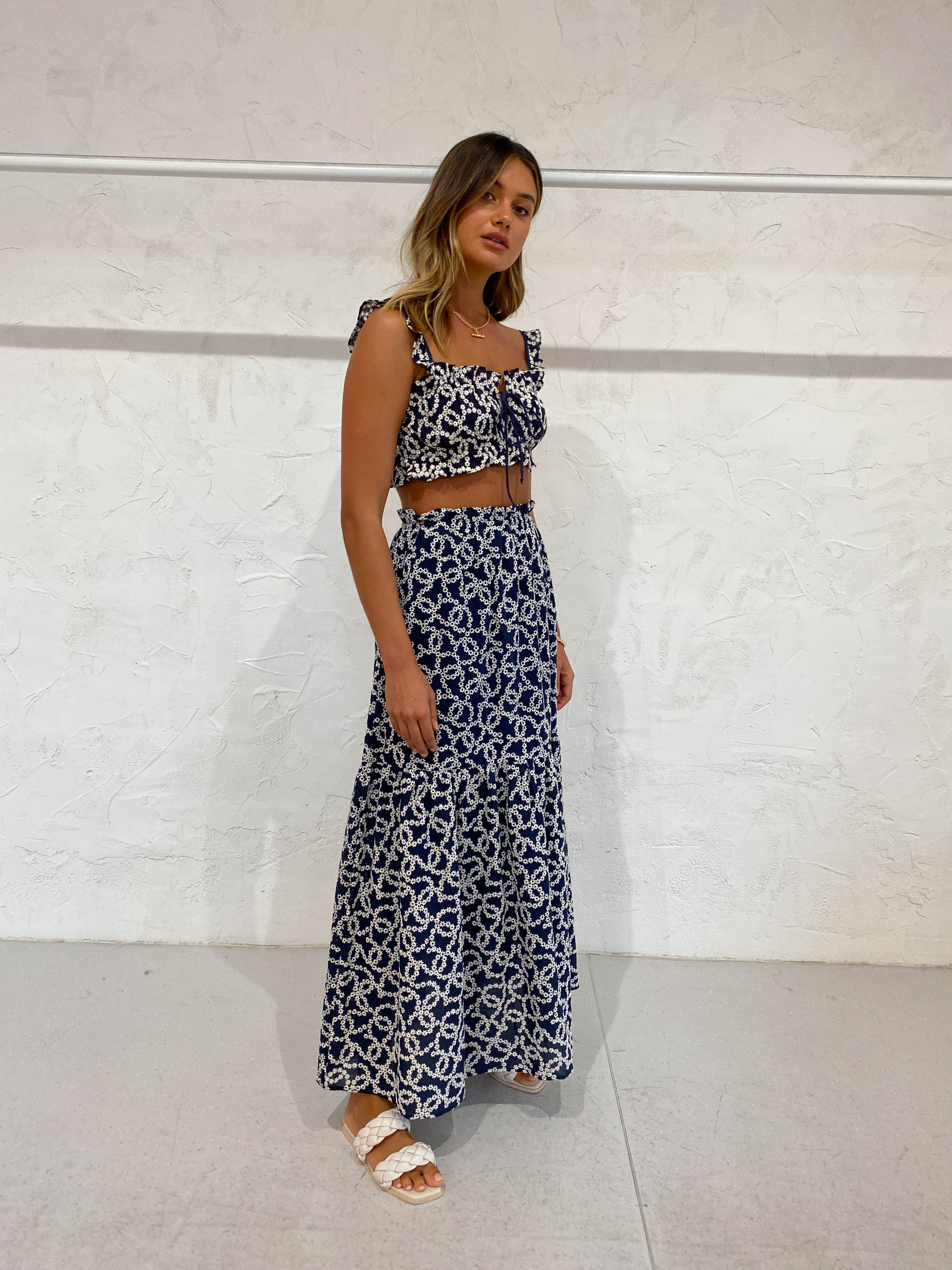 Issy Harmony Skirt in Navy Daisy - Image 5
