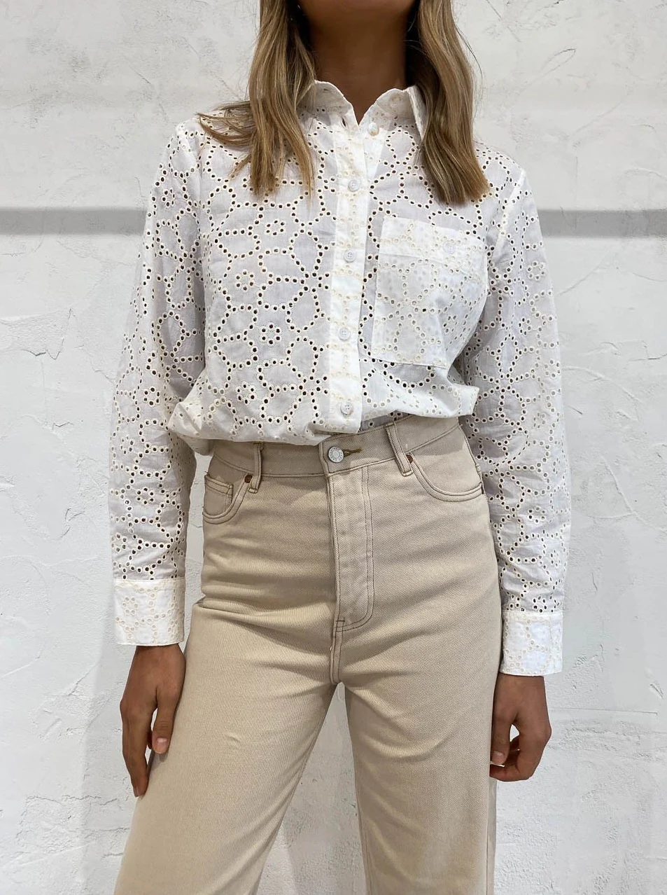 Issy Hepburn Shirt in Daisy Chain - Image 5