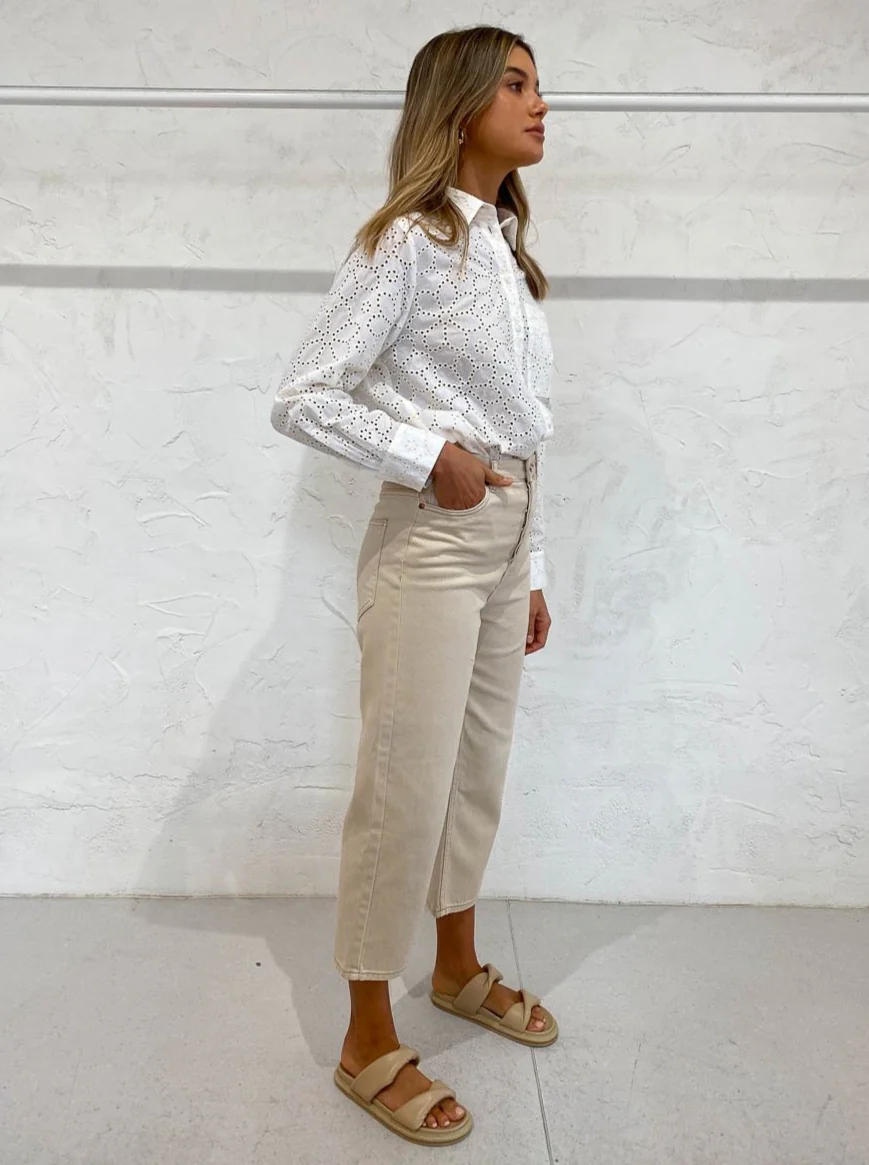 Issy Hepburn Shirt in Daisy Chain - Image 6