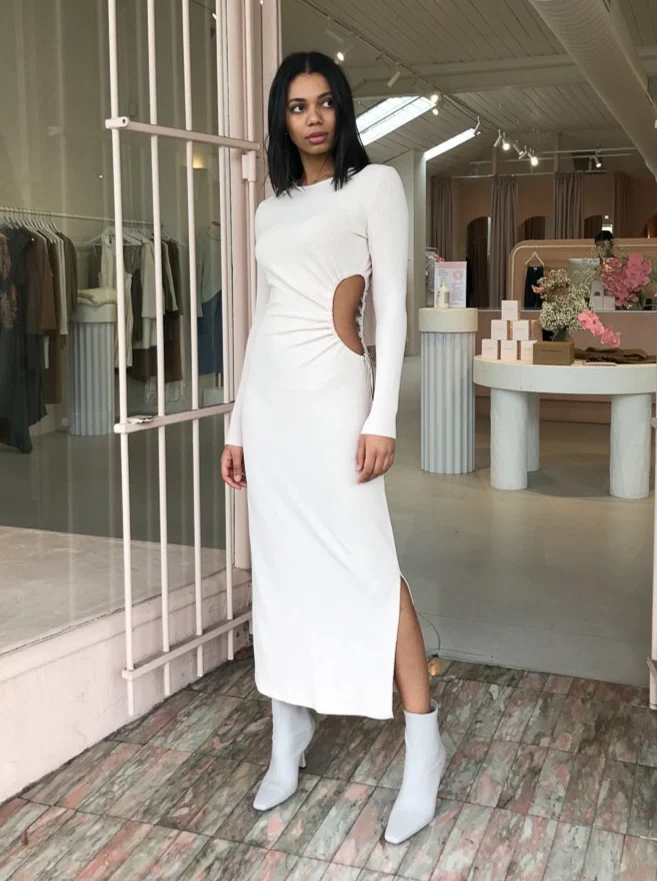 Issy Magnolia Dress in Cream - Image 7