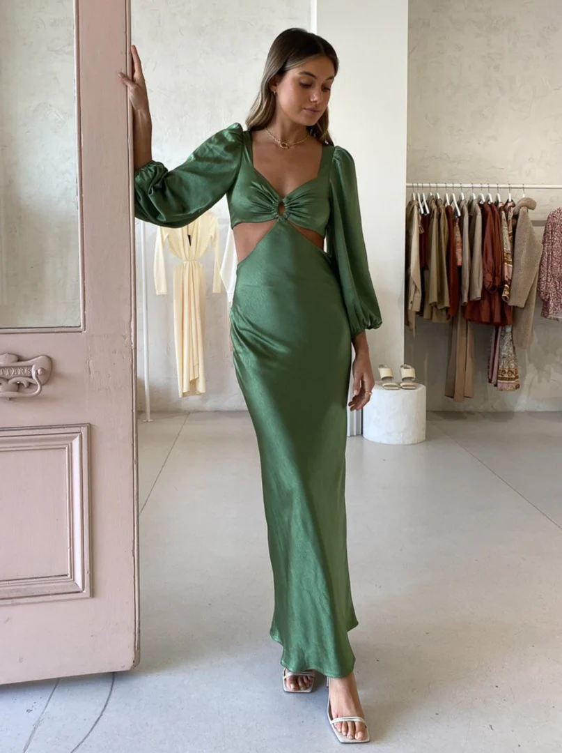 Issy Perfect Stranger Dress in Ivy - Image 9