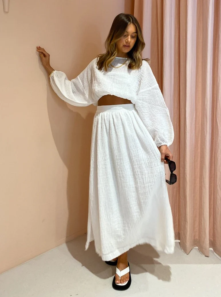 Issy Seraph Skirt in White - Image 2