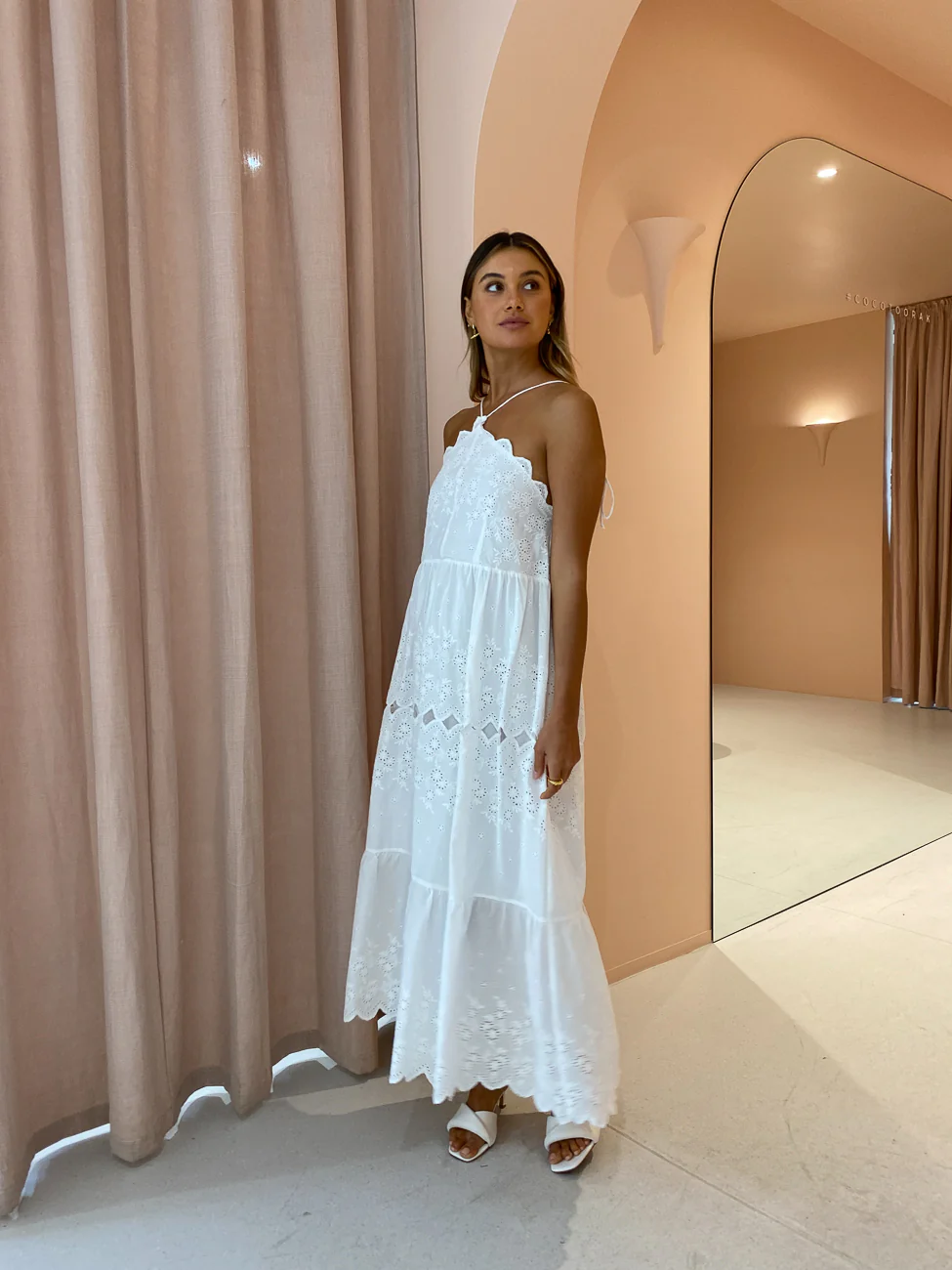 Issy Sunnyvale Dress in White - Image 14
