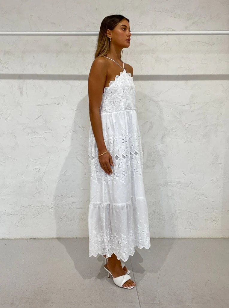 Issy Sunnyvale Dress in White - Image 15
