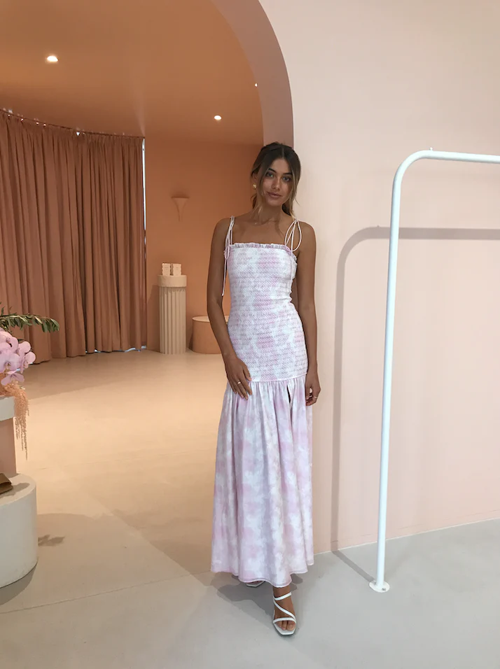 Issy Tempo Dress in Cloudy Pink - Image 2
